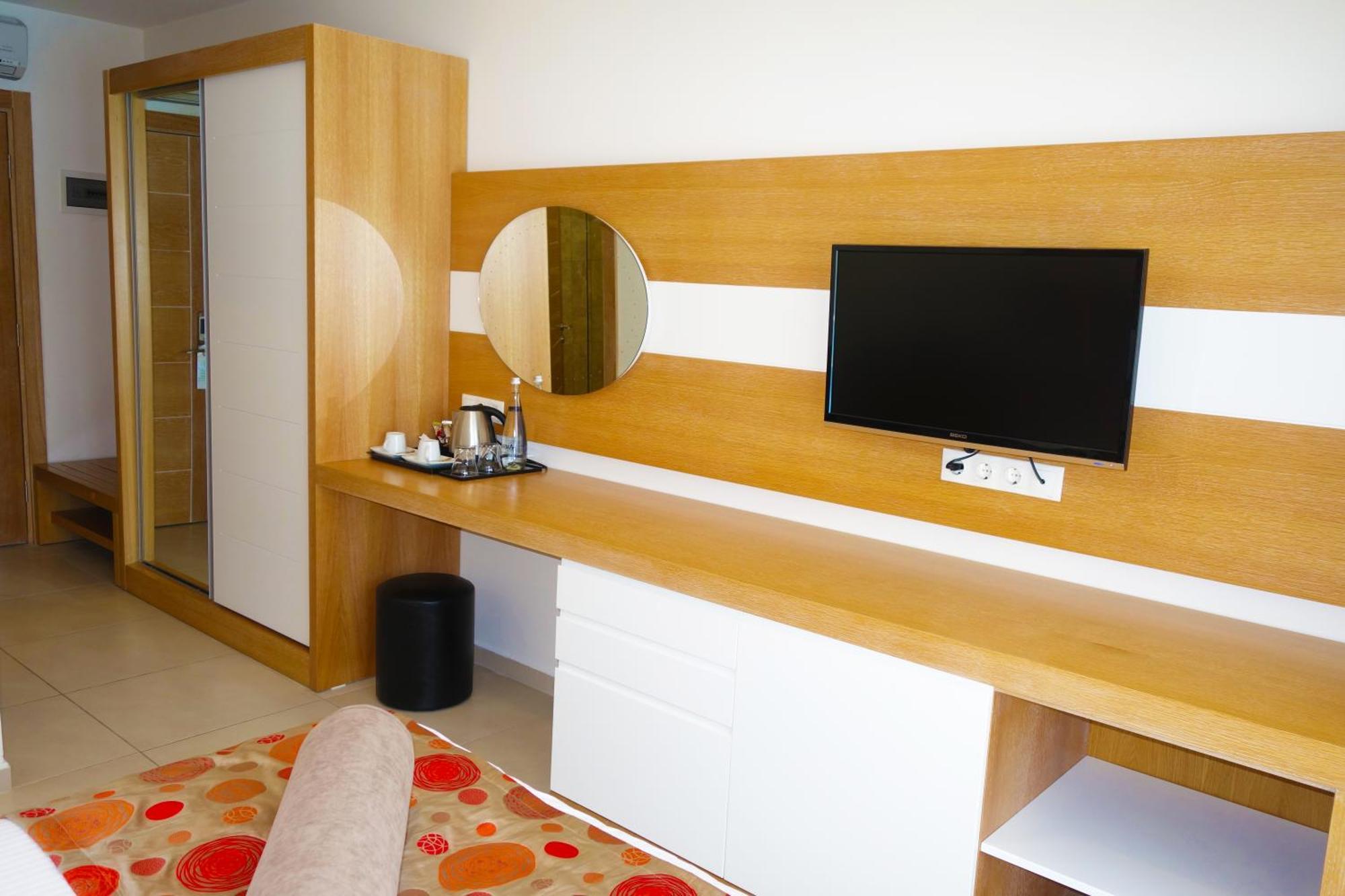 Zest Exclusive Hotel & Spa Ortakent Ruang foto